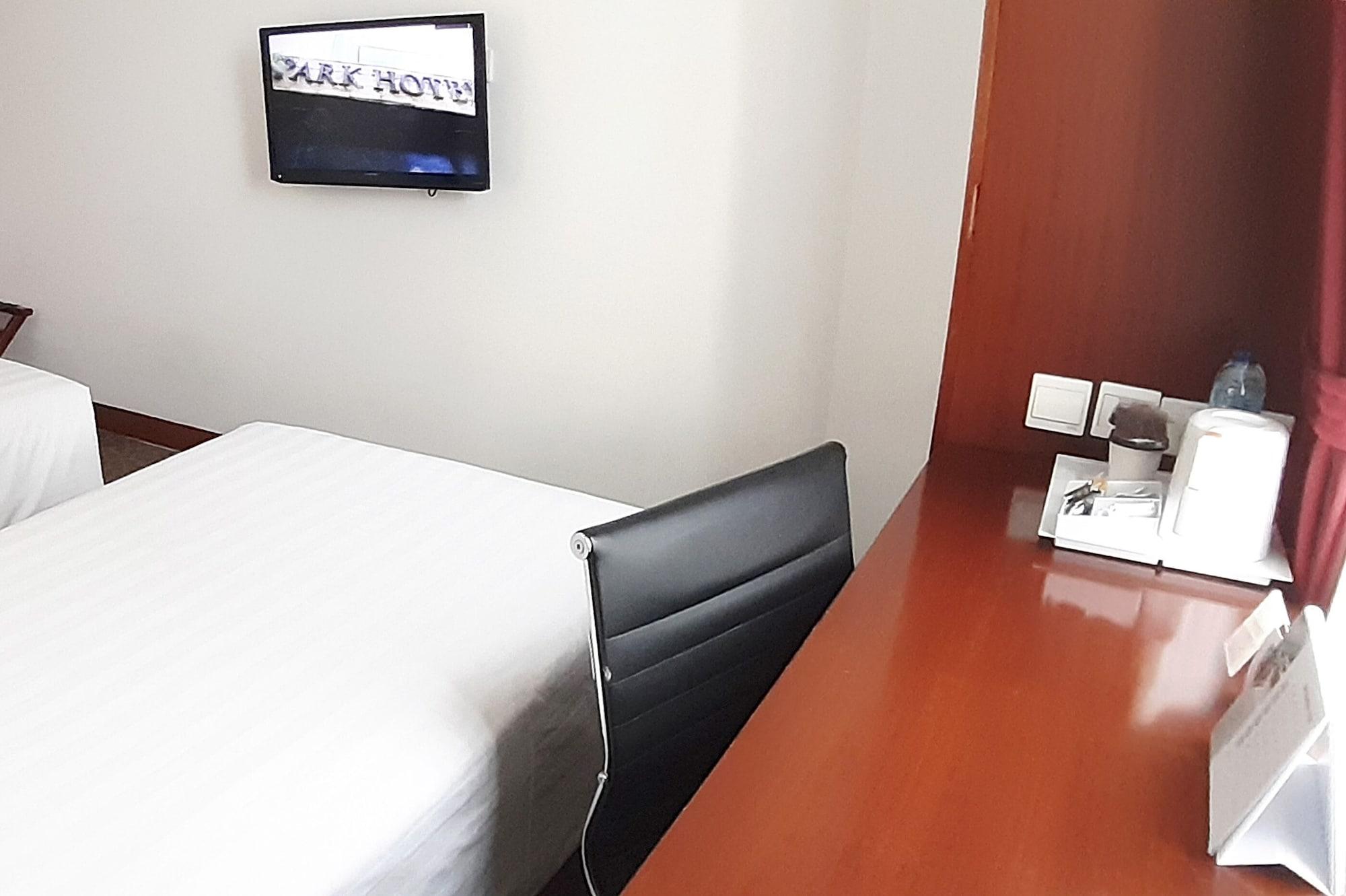 Park Hotel Cawang Giacarta Esterno foto