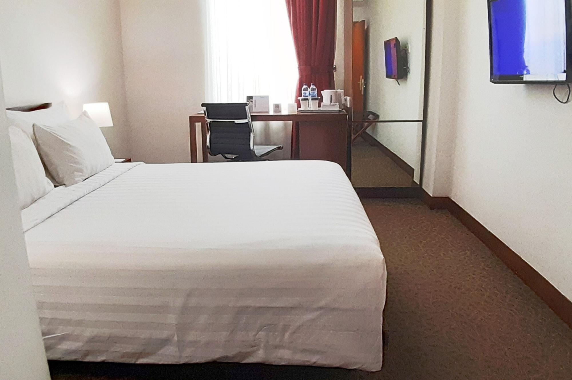 Park Hotel Cawang Giacarta Esterno foto