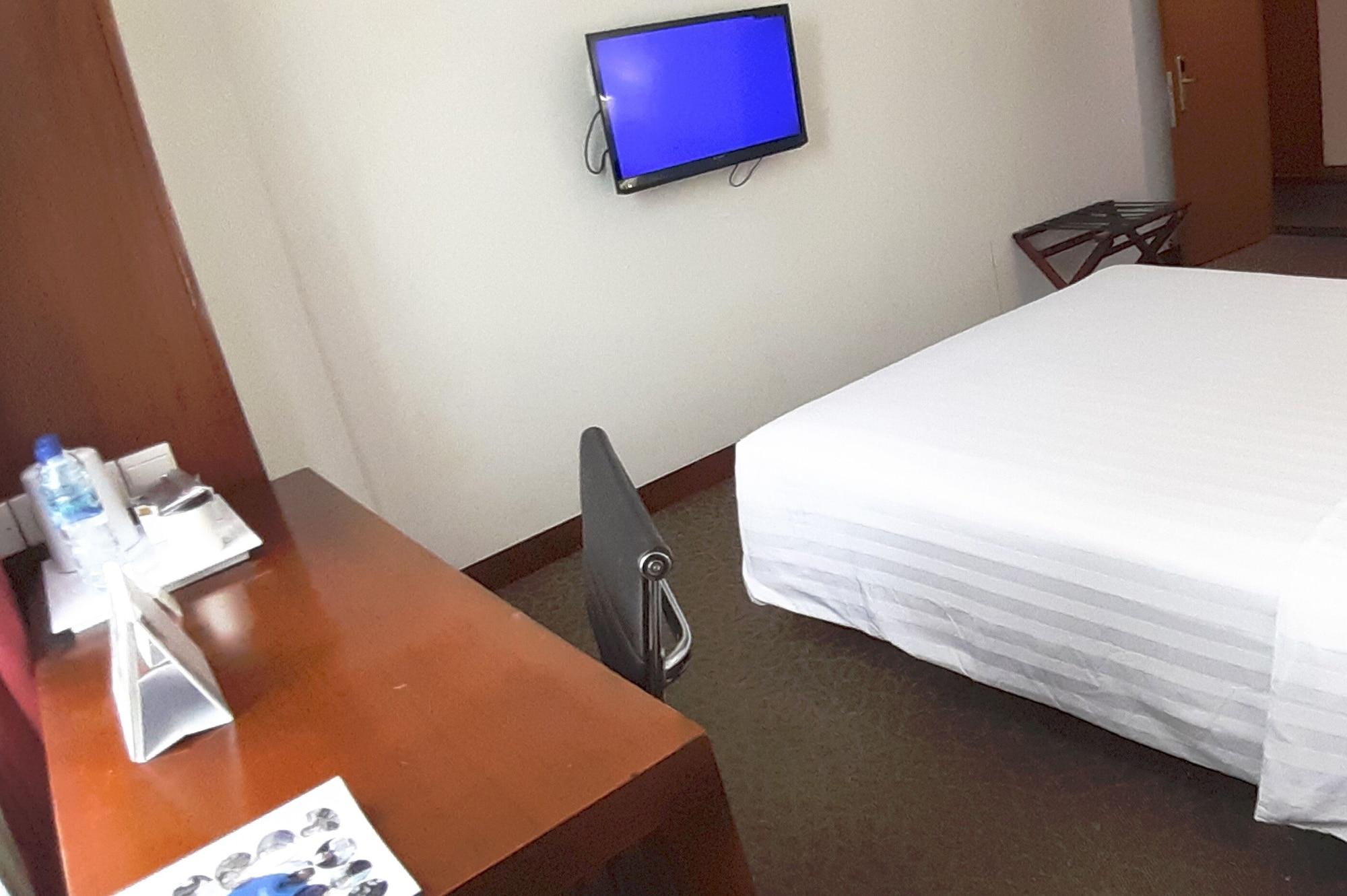 Park Hotel Cawang Giacarta Esterno foto