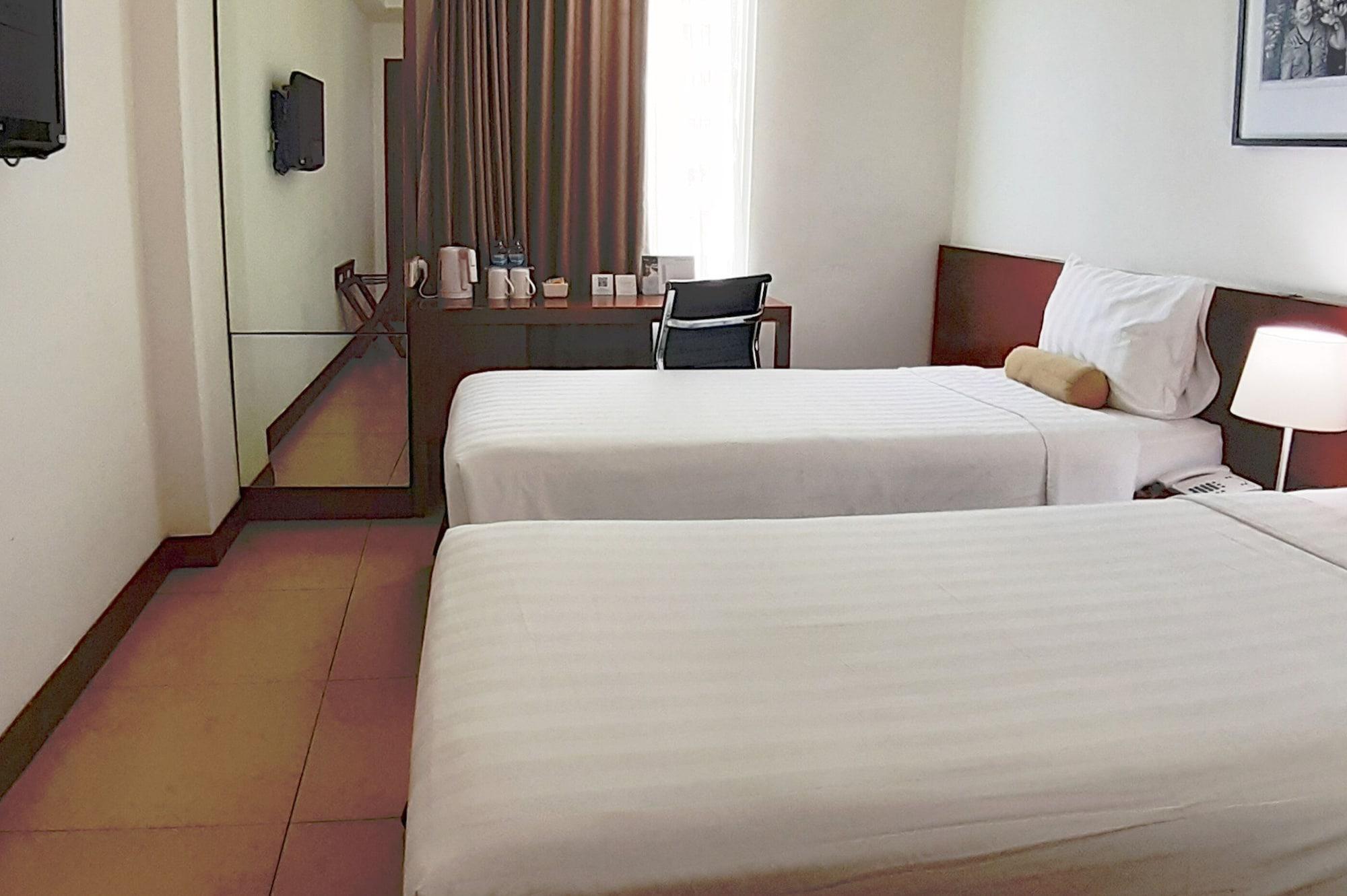 Park Hotel Cawang Giacarta Esterno foto