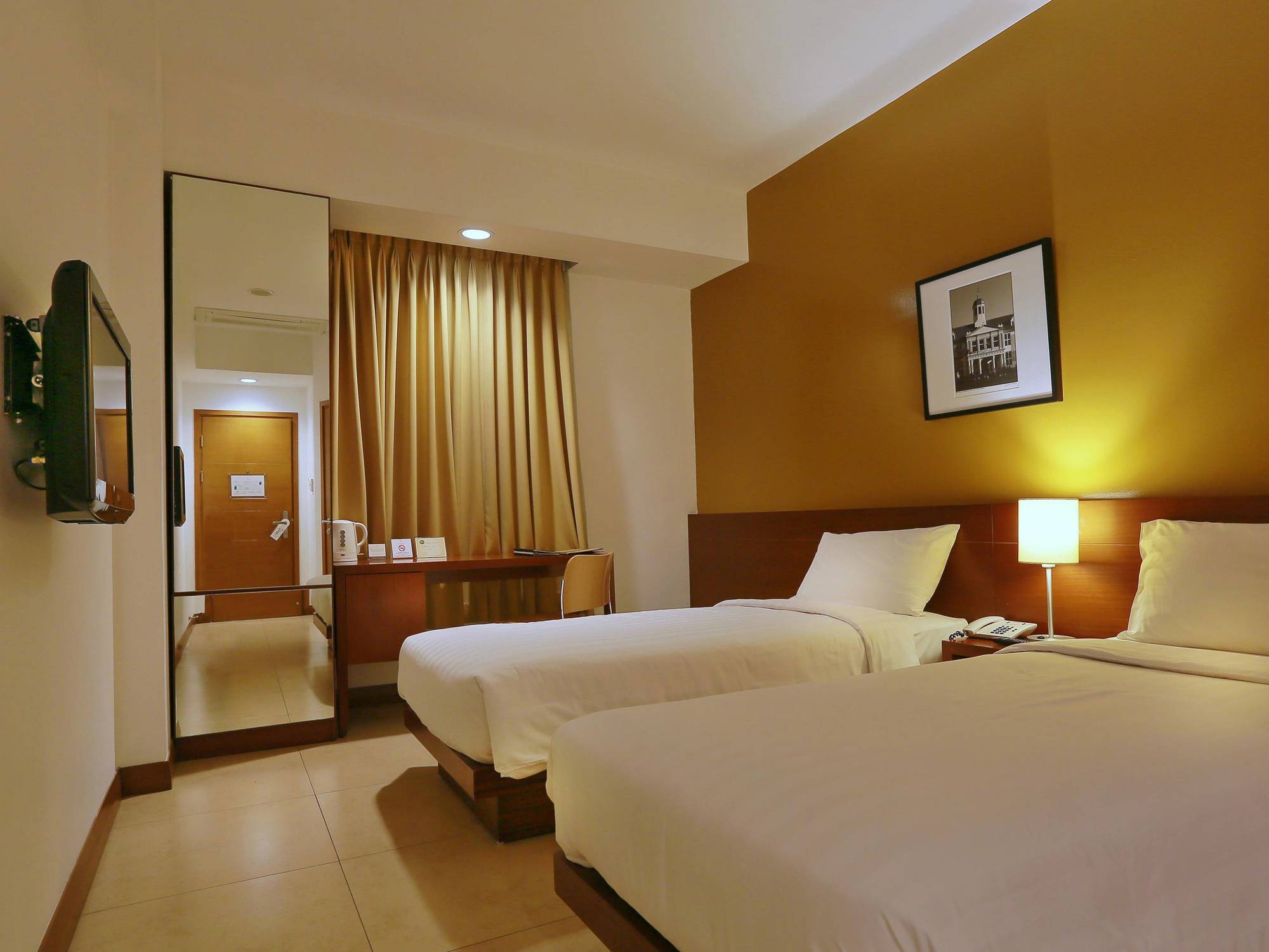 Park Hotel Cawang Giacarta Esterno foto